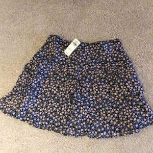 Tiered Linen-Blend Mini Skirt; Blue Floral M